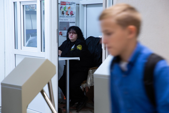 Новые чрезвычайные происшествия с участием вооруженных школьников в Москве и Казани