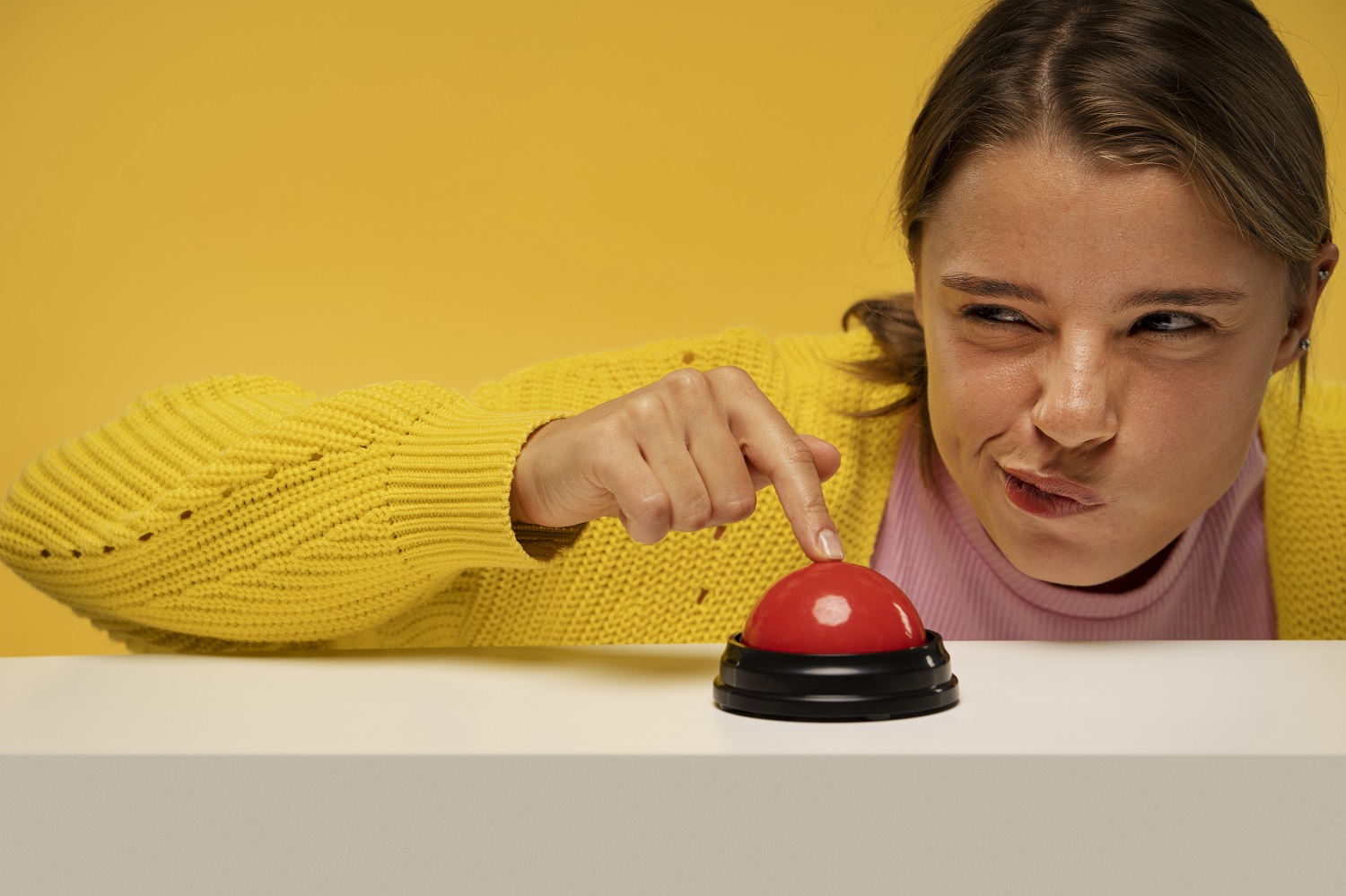 Как установить тревожную кнопку и когда ее использовать