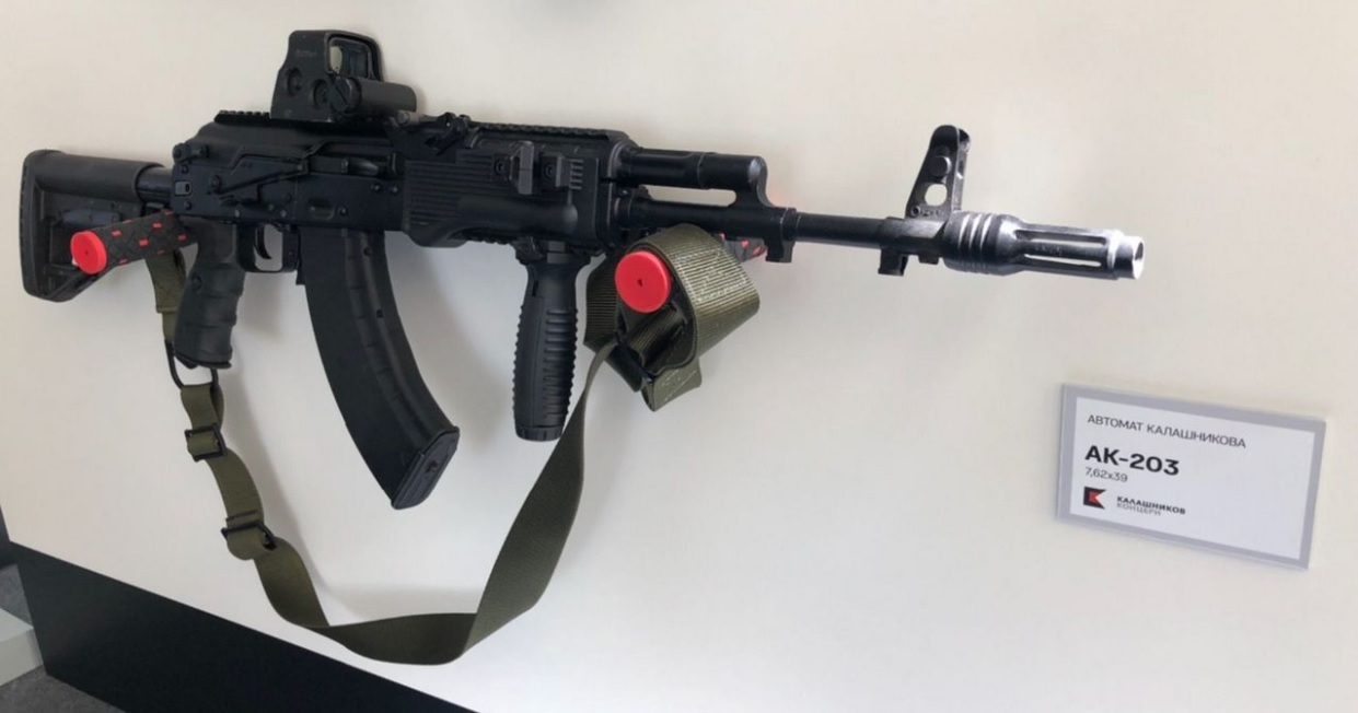 Индия начнет производить АК-203