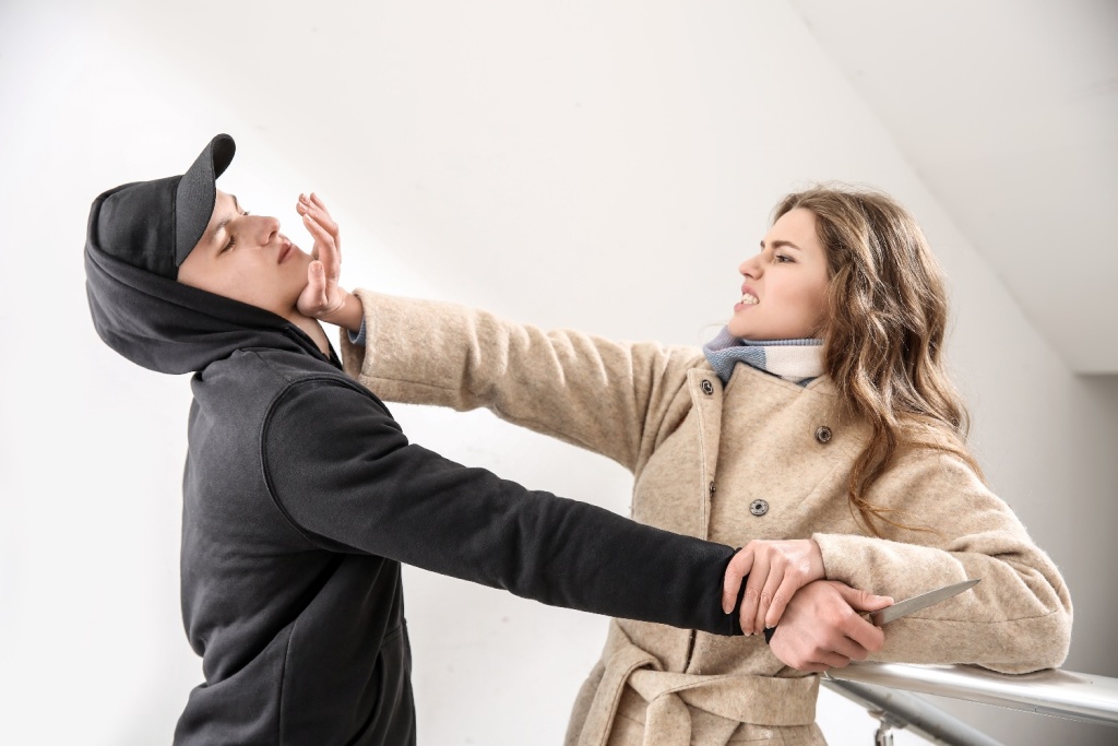 Как вести себя при нападении злоумышленника